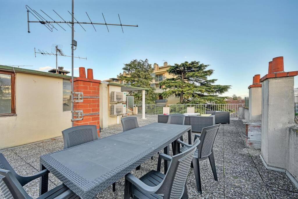 The Rooftop - Ac Clim - Wi-Fi - Parking Gratuit Dans La Rue أفينيون المظهر الخارجي الصورة
